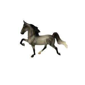 2018 Breyer Classics Mason Horse Of The Year Grey American Saddlebred #62058